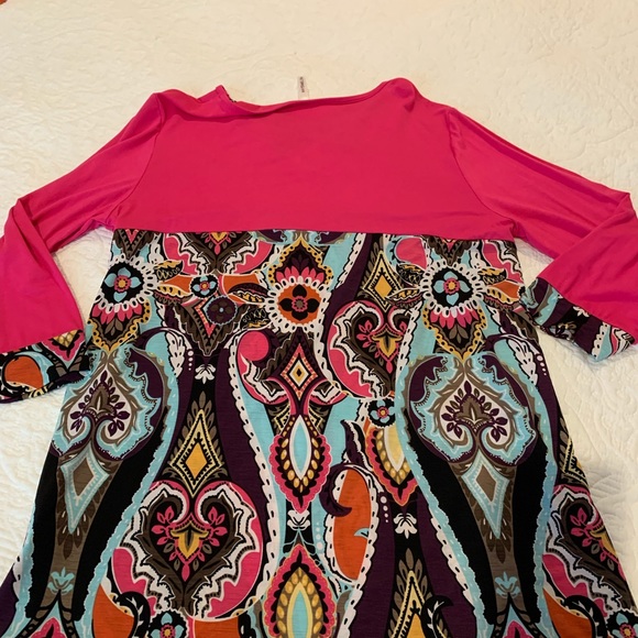 Beautiful Tunic Style Top - Picture 5 of 7